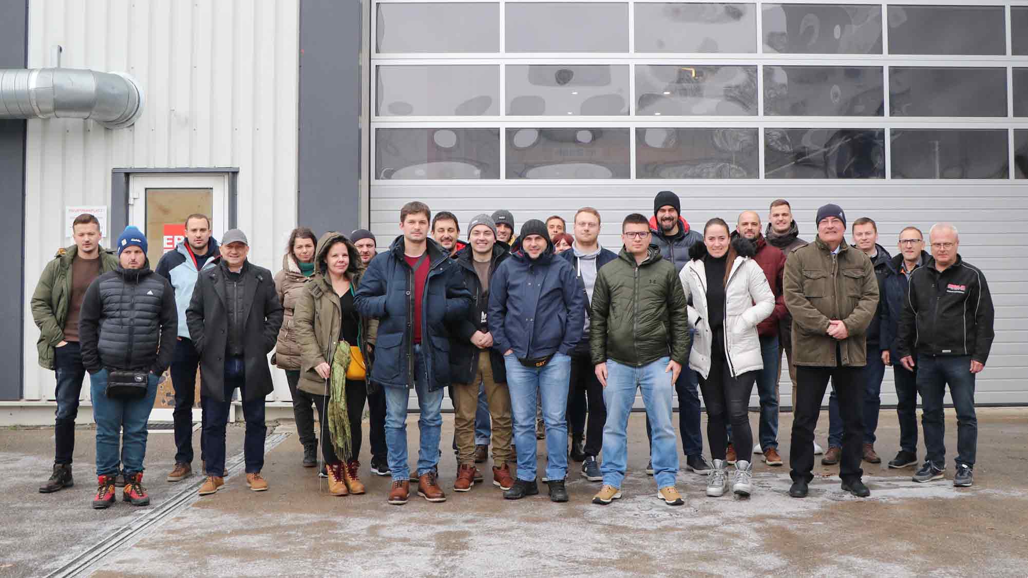 Angehende kroatische Schweißfachingenieure besuchen im Studium relevante Produktionsunternehmen - wie auch die Erl Gruppe  